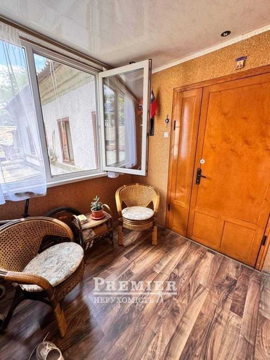 Центр поруч, затишок всередині: атмосфера  Молдаванки чекає на вас!