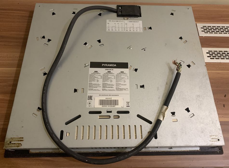 Варочная поверхность Pyramida CFEA 641 B, электрическая