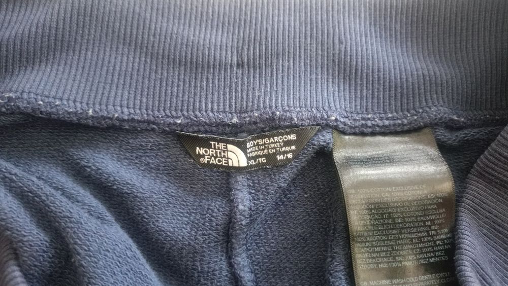 Spodenki sportowe The North Face rozmiar 164 cm 14-16 lat