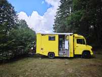Mercedes-Benz Vario 818D  kamper z windą, automat, klimatyzacja, tempomat, faktura VAT