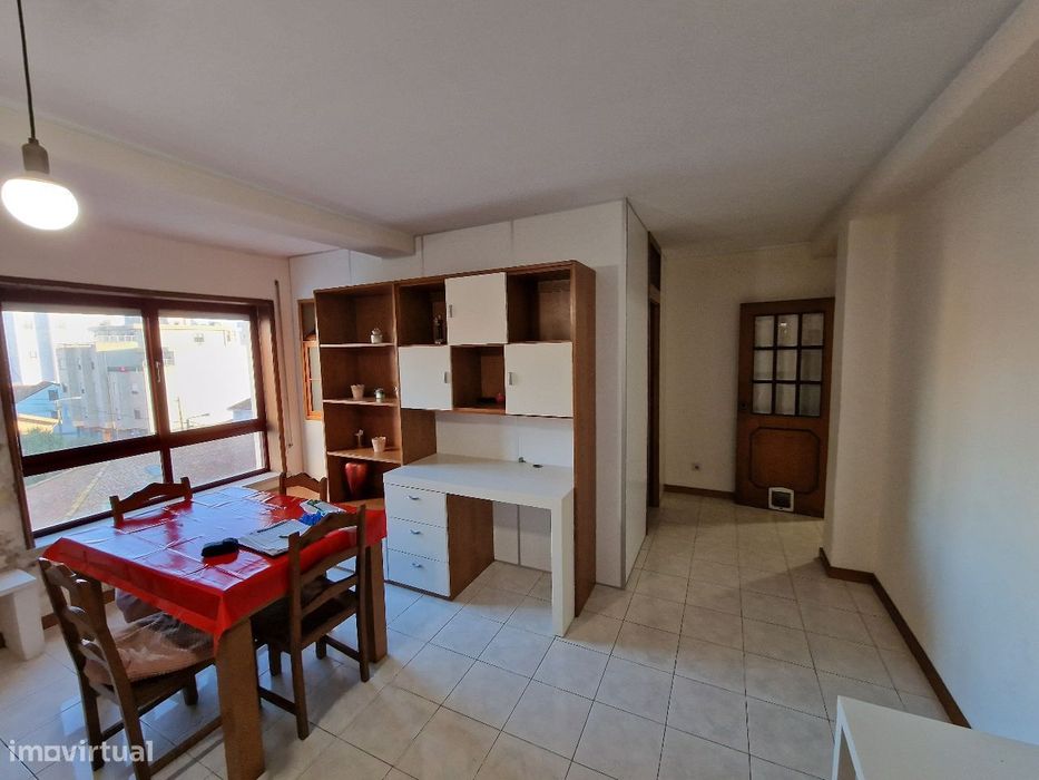 Apartamento T2 em Condomínio fechado