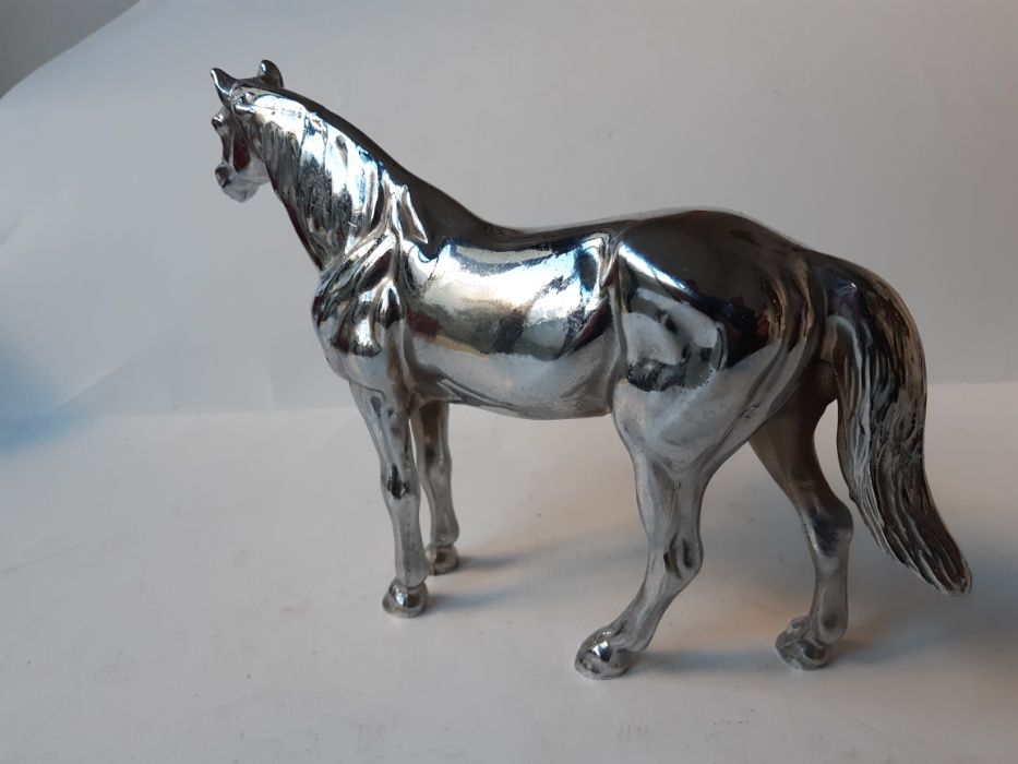 Cavalo Prateado - Metal