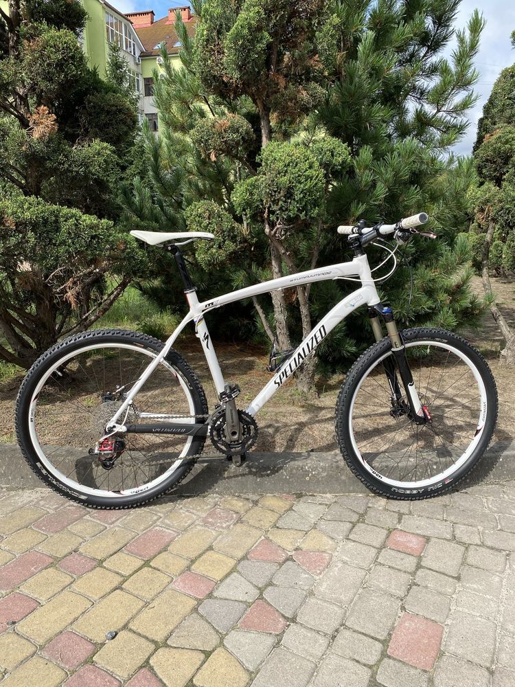 Велосипед Specialized Stumpjumper Expert 2010