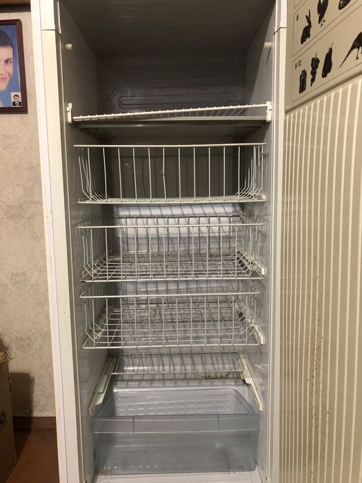 Продам морозільную камеру Privileg