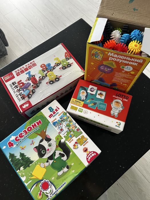 Деревяний поїзд, пазли