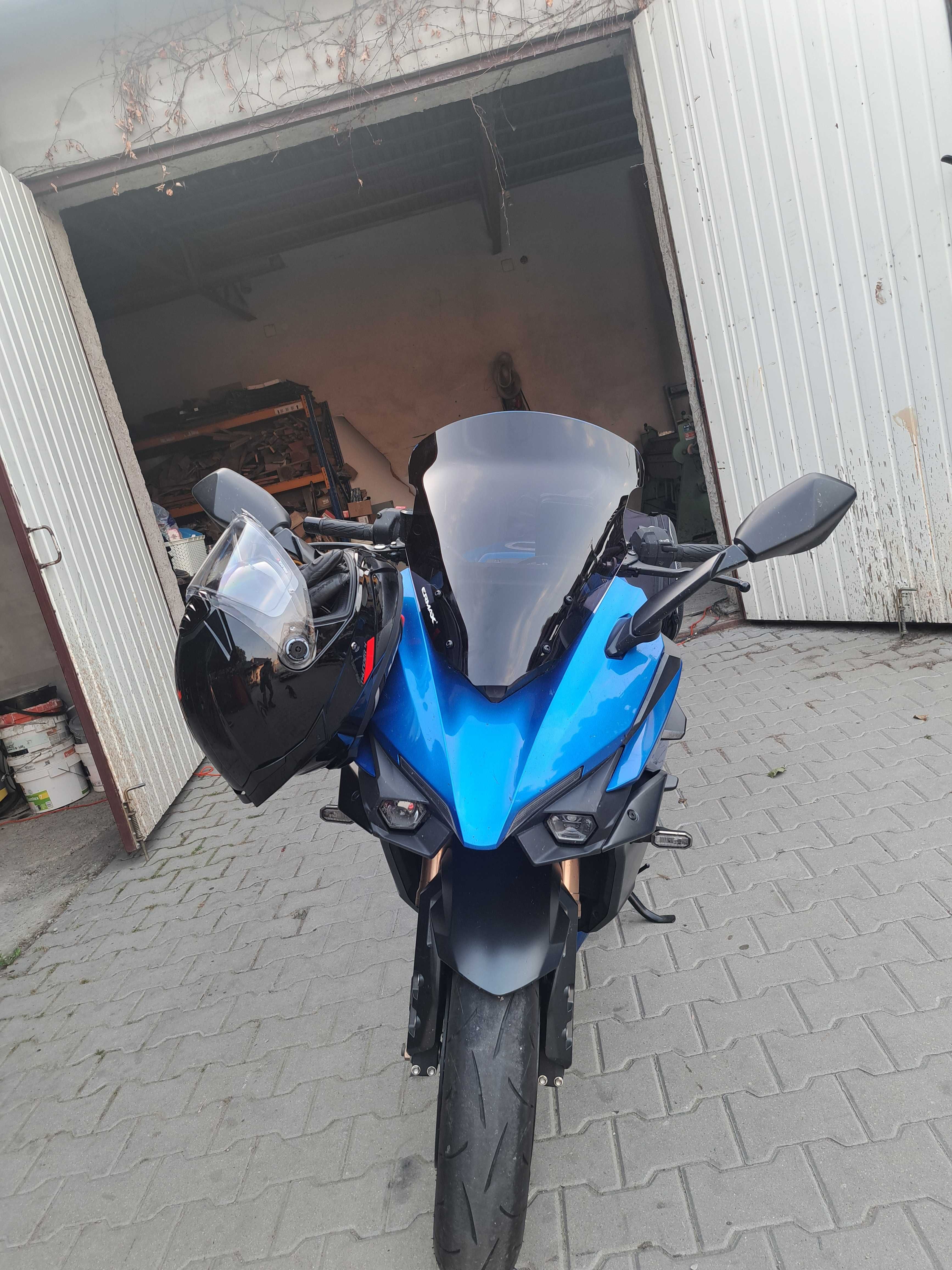 Suzuki GSX s1000gt