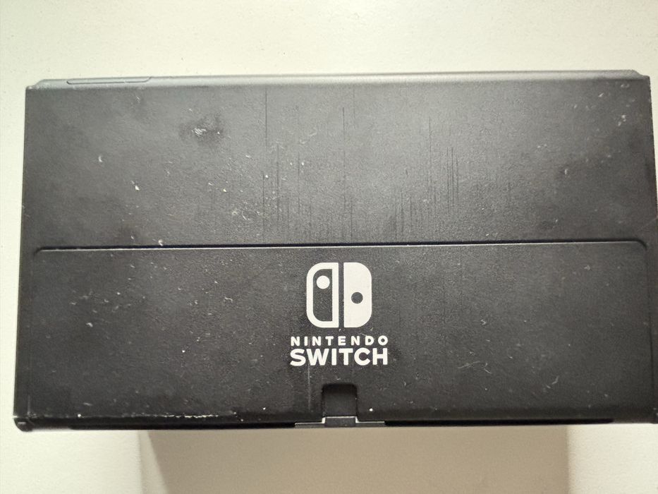 Nintendo Switch OLED + białe Joy-Cony + gry + Nitro Deck