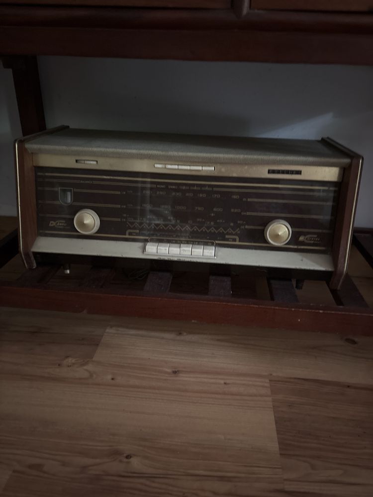 Coleccao de radios antigos