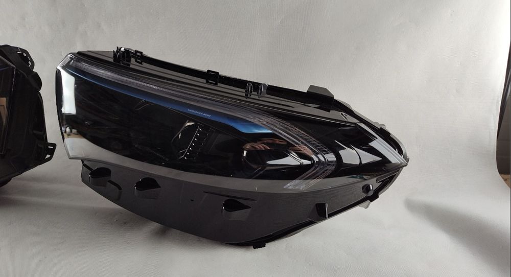 Opticas Mercedes EQA original C/novas