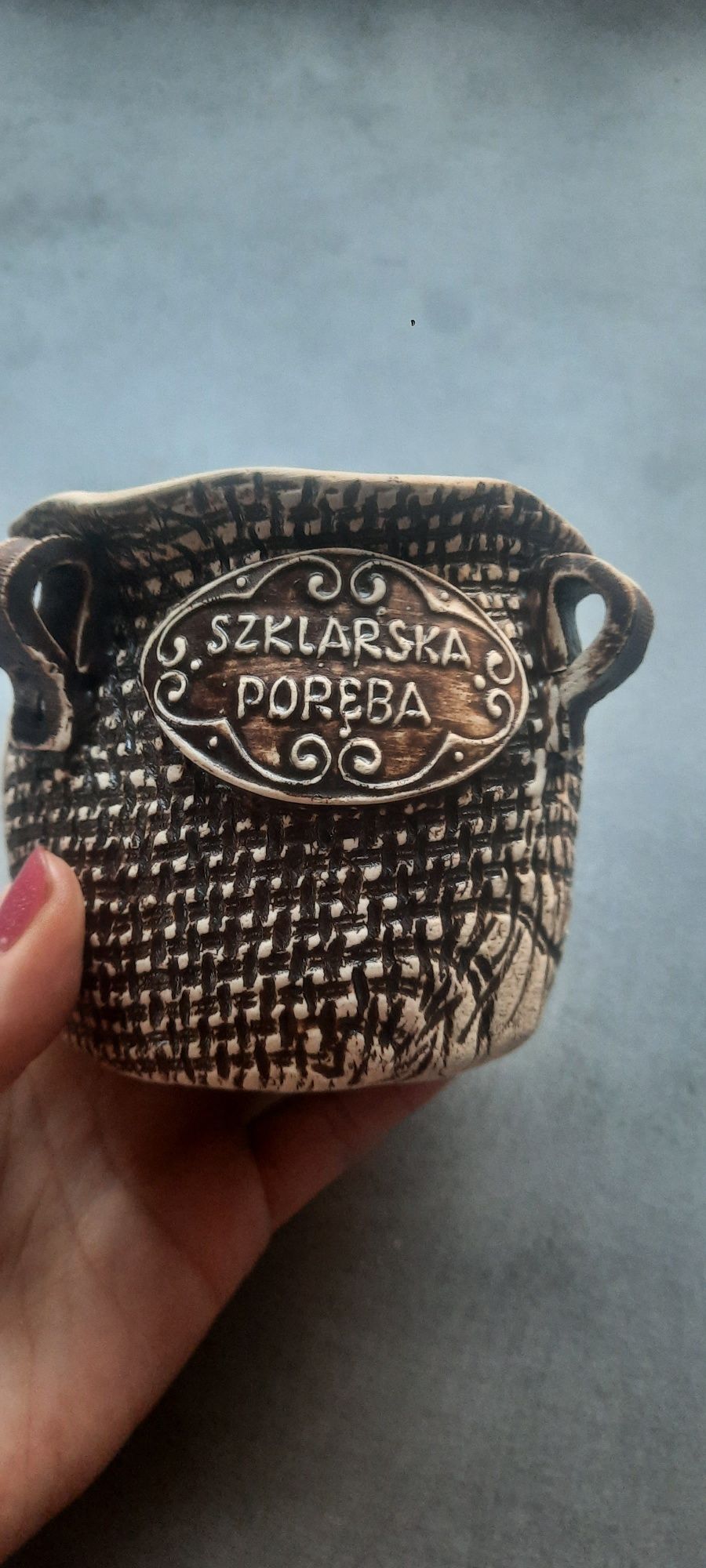 Doniczka oslonka ceramiczna z napisem Karkonosze Szklarska Poręba