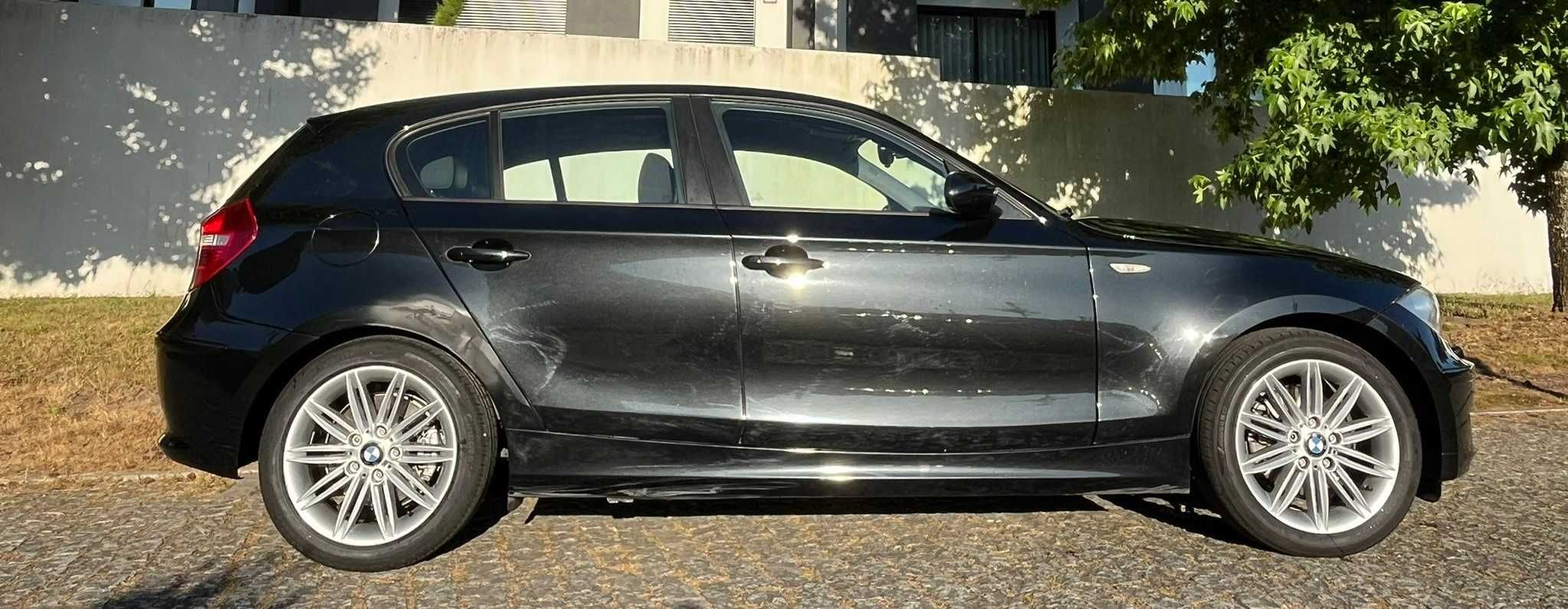 BMW Serie 1 - 120 D - Versão Sport - Nacional - Automático