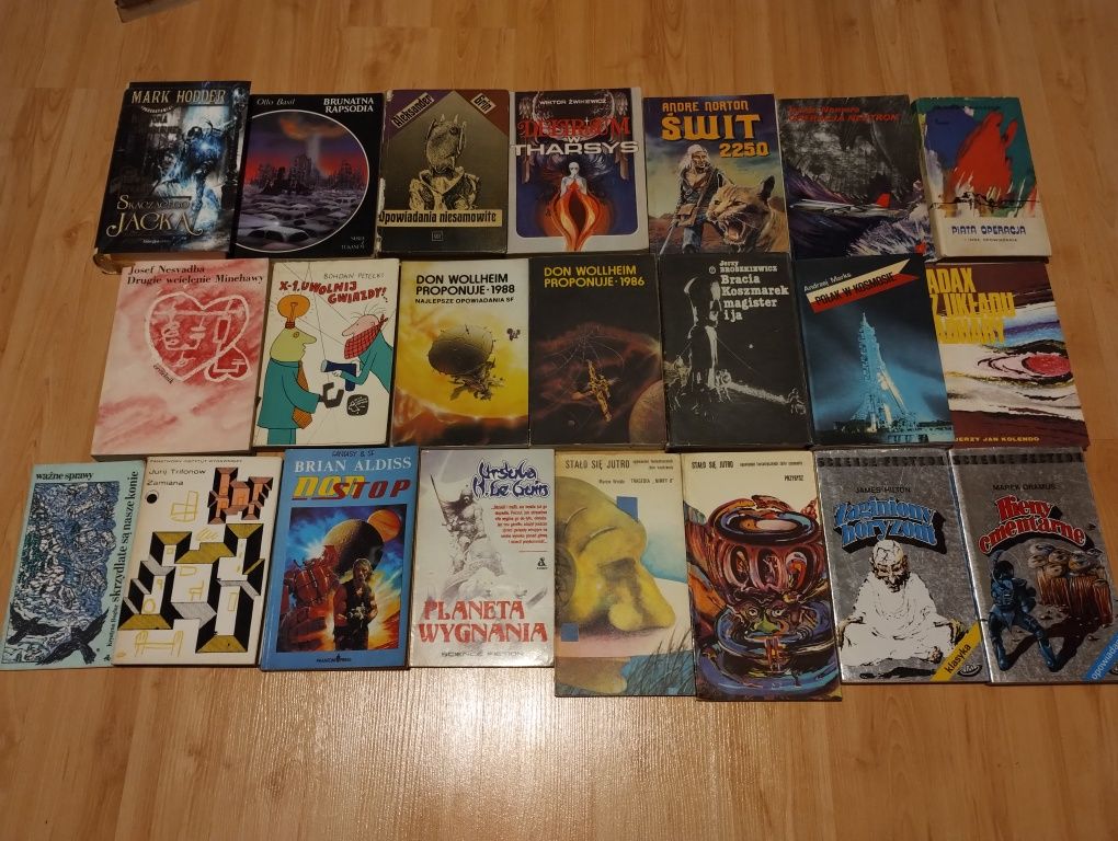 22 x książki Sci-fi, fantastyka, science fiction, kosmos, kosmici