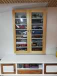 Vitrine em madeira
