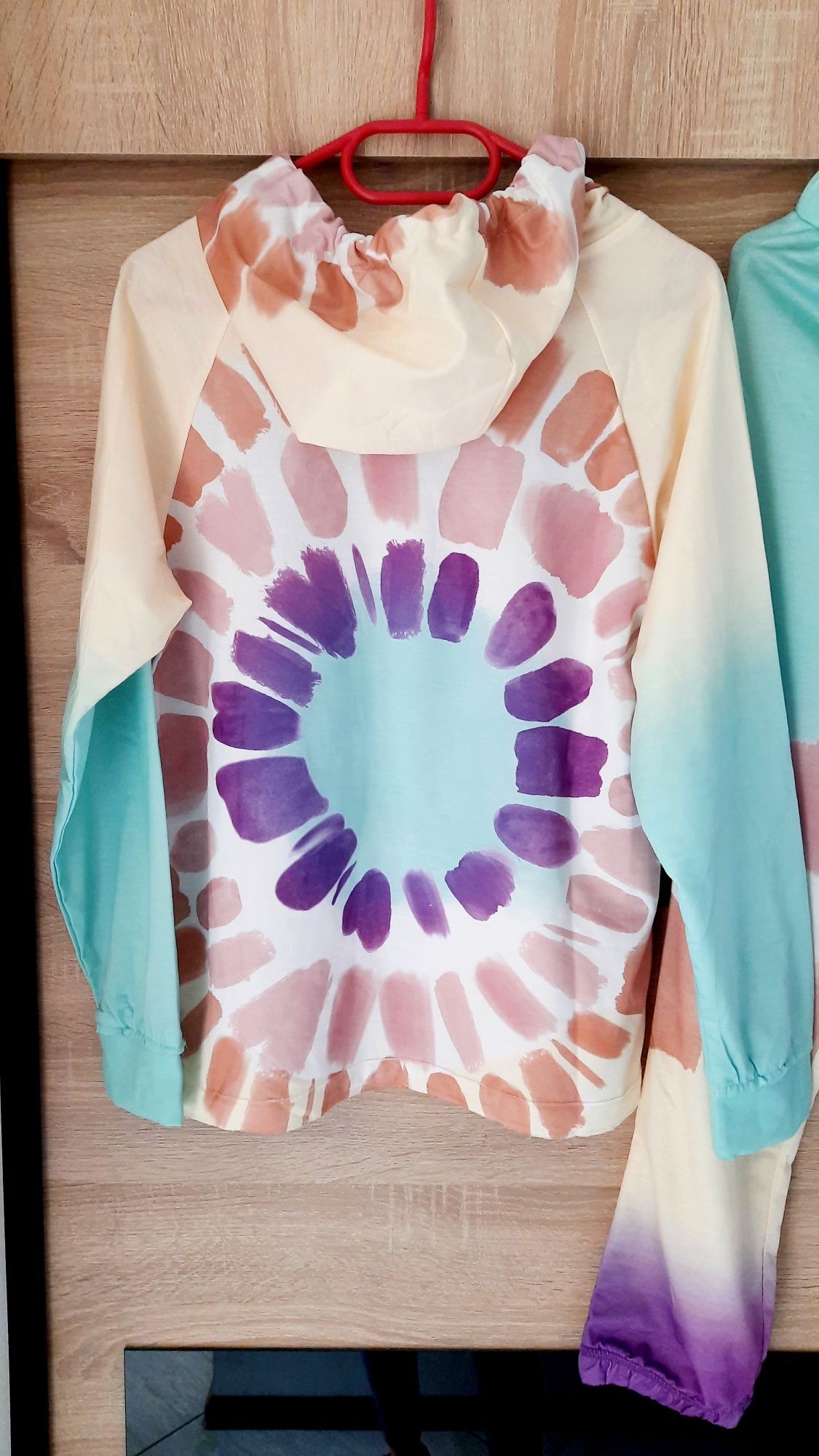 Komplet sportowy dress I bluza