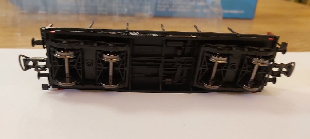 Wagon platforma z kłonicami PIKO 58414-3 PKP H0
