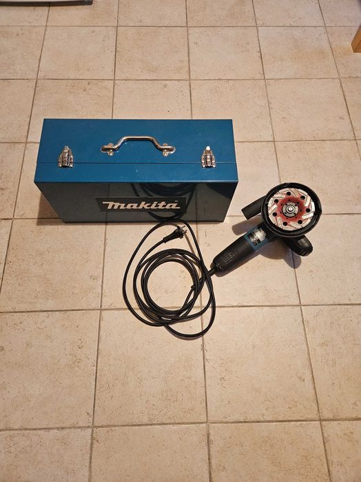 MAKITA PC5010C szlifierka garnkowa do betonu 125mm 1400W