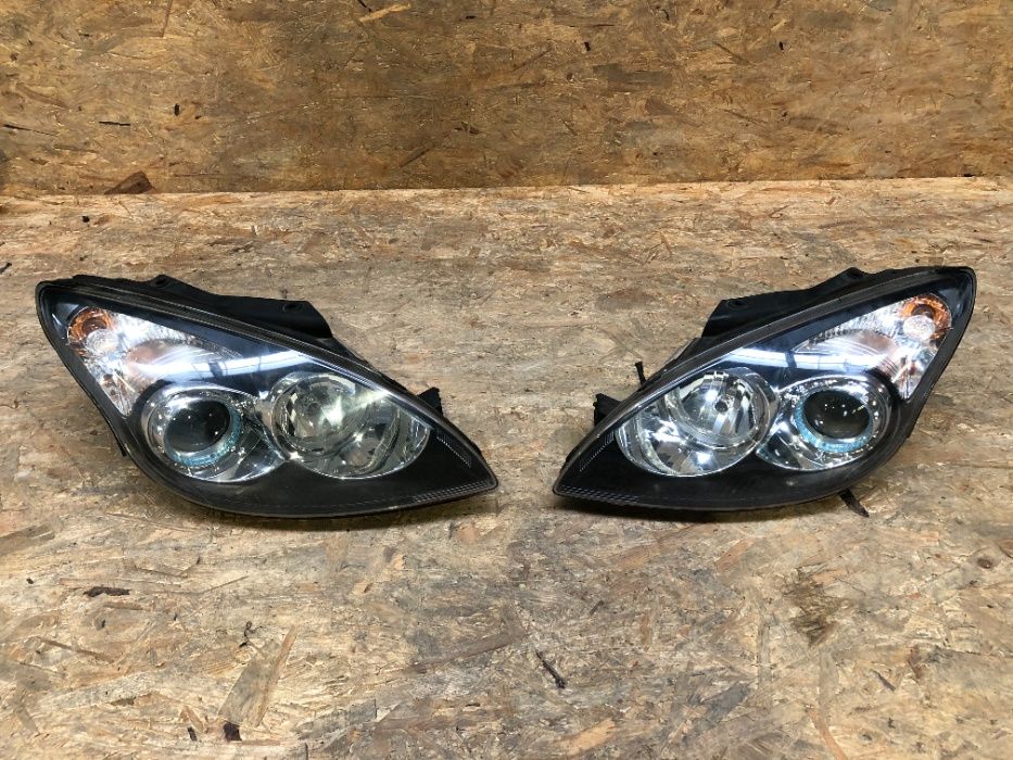 Lampa/ Reflektor Przedni Prawy Lewy Hyundai I30 07-12r