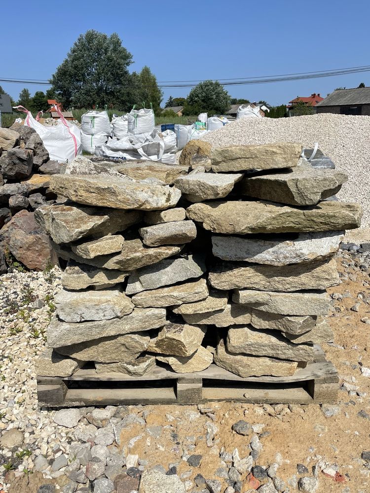 Żółta Płyta Granitowa Kamień na Podjazd Ścieżkę Kaskadę Oczko Wodne