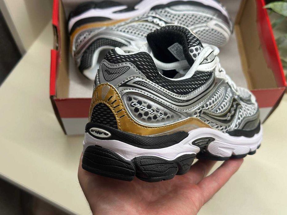 Чоловічі кросівки Saucony Progrid Omni 9 топ якість