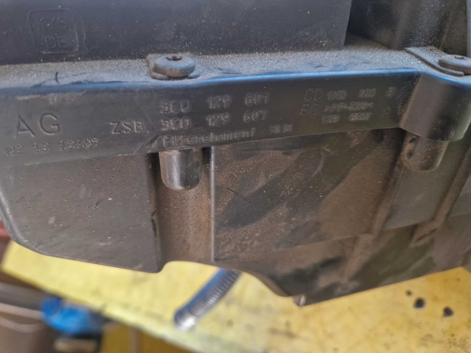 Obudowa Filtra Powietrza Vw Audi Seat Skoda 3C0.129.601.CD