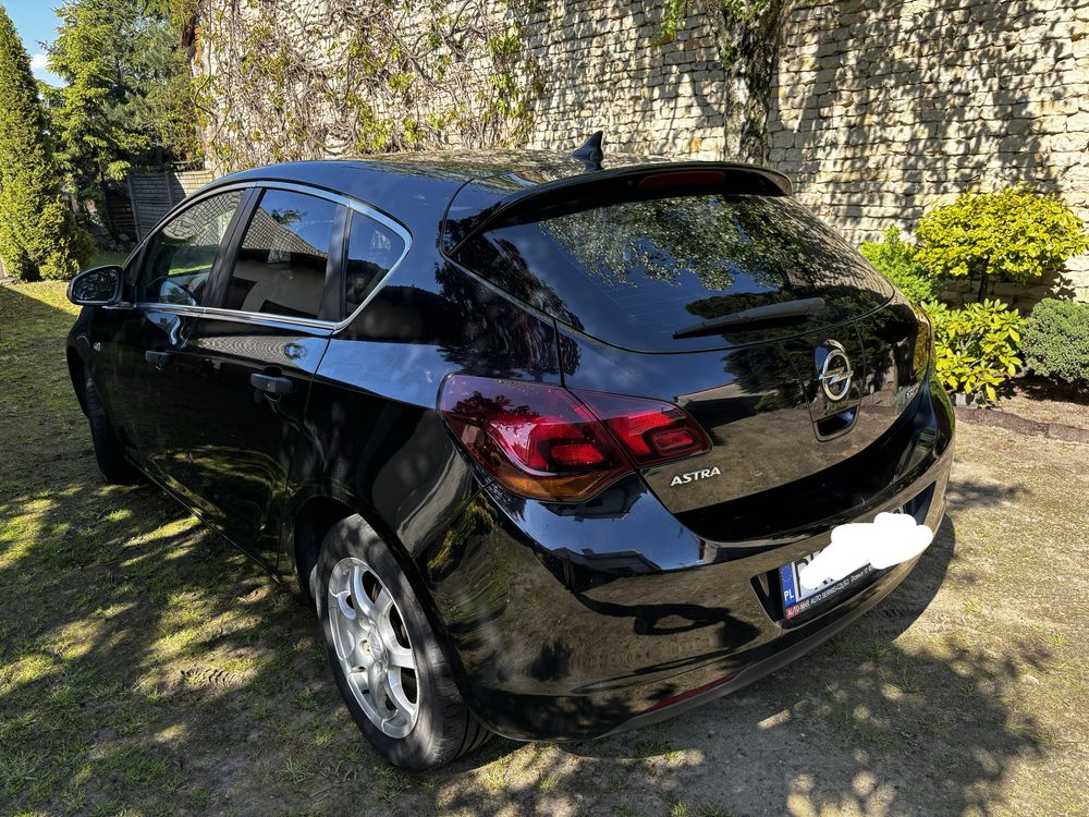 Opel Astra J 1.7 CDTI 2010r.