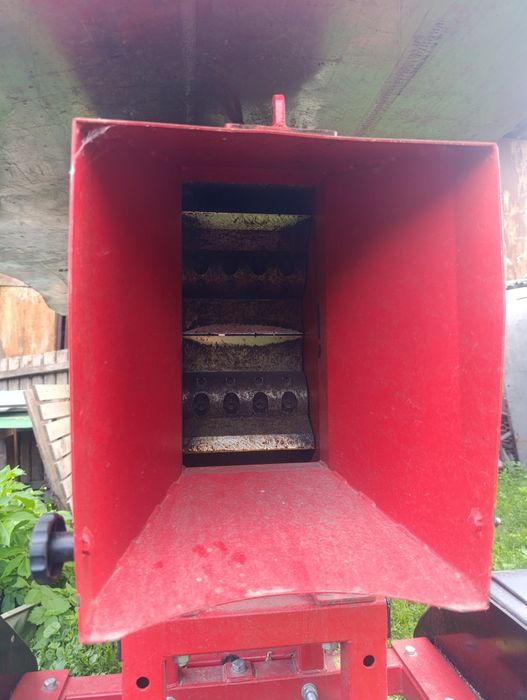 подрібнювач гілок Арпал 120