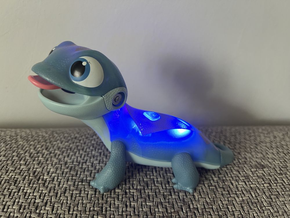 Zabawka Salamandra Kraina Lodu 2 Frozen Poznań