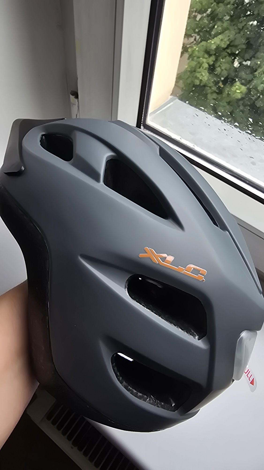 Kask rowerowy ze światełkiem XLC regulowany 53-60cm