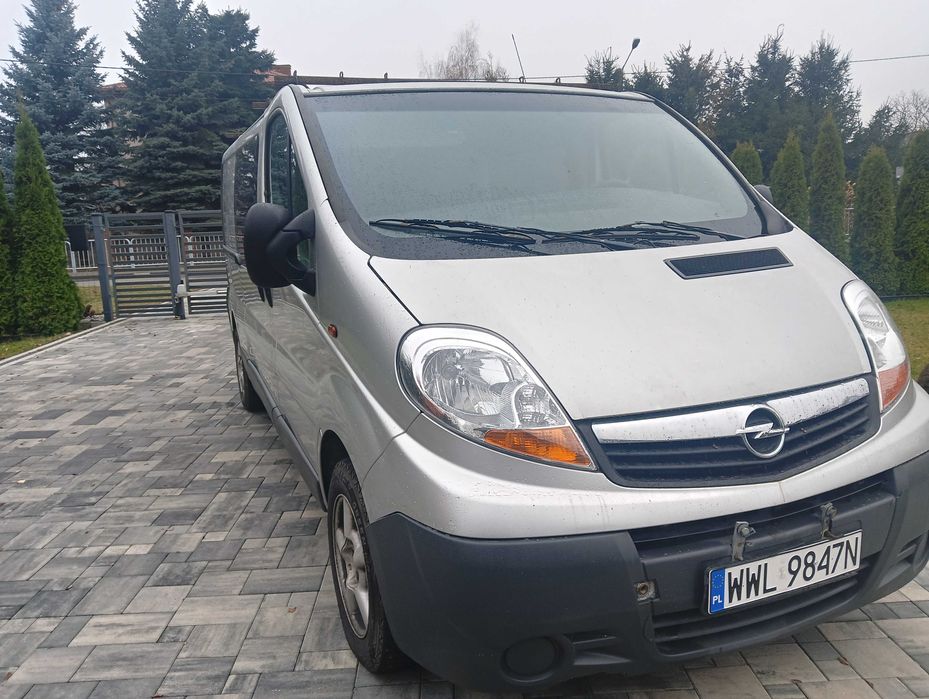 Opel Vivaro 2.0tdci 6 osób brygadówka lift