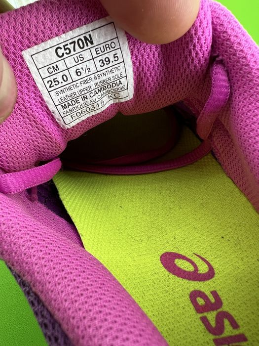 Кросівки 39,5р.25см. Asics