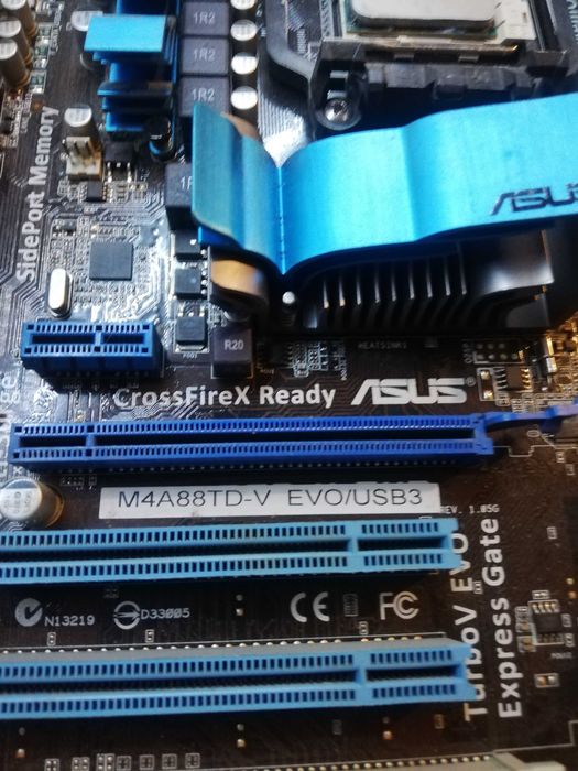 Плата  Asus  M4A88TD-V EVO/USB3 4 слота ddr3