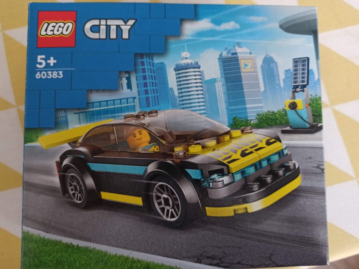Pudełko po klockach Lego city 60383