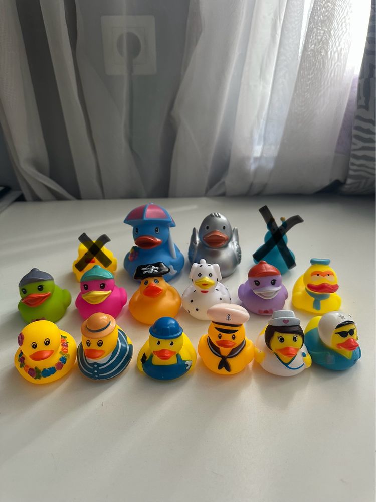 Резиновые игрушки уточки