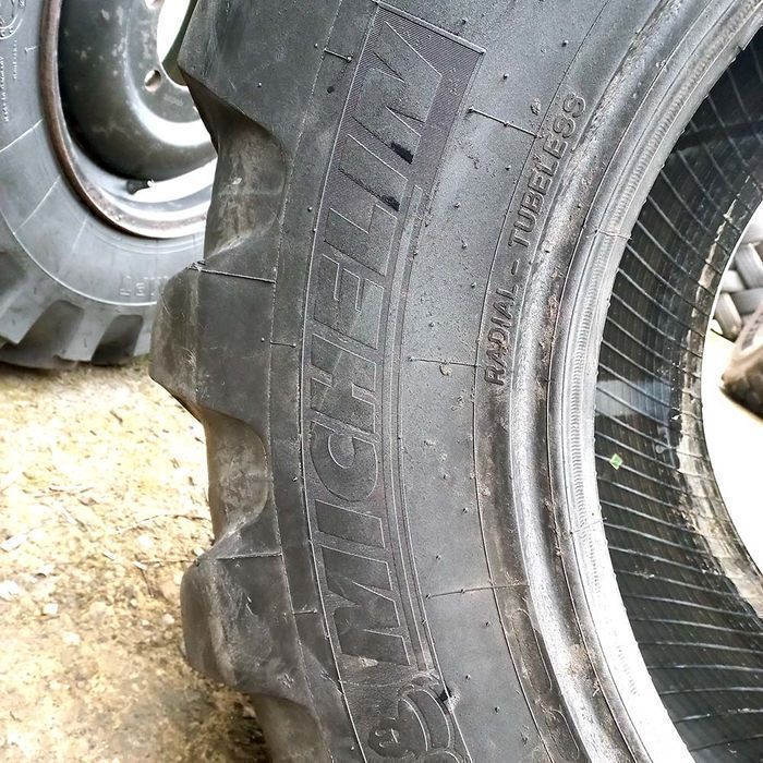 500/70 R24 Michelin б/у шини до трактора навантажувача 1шт | 2402006