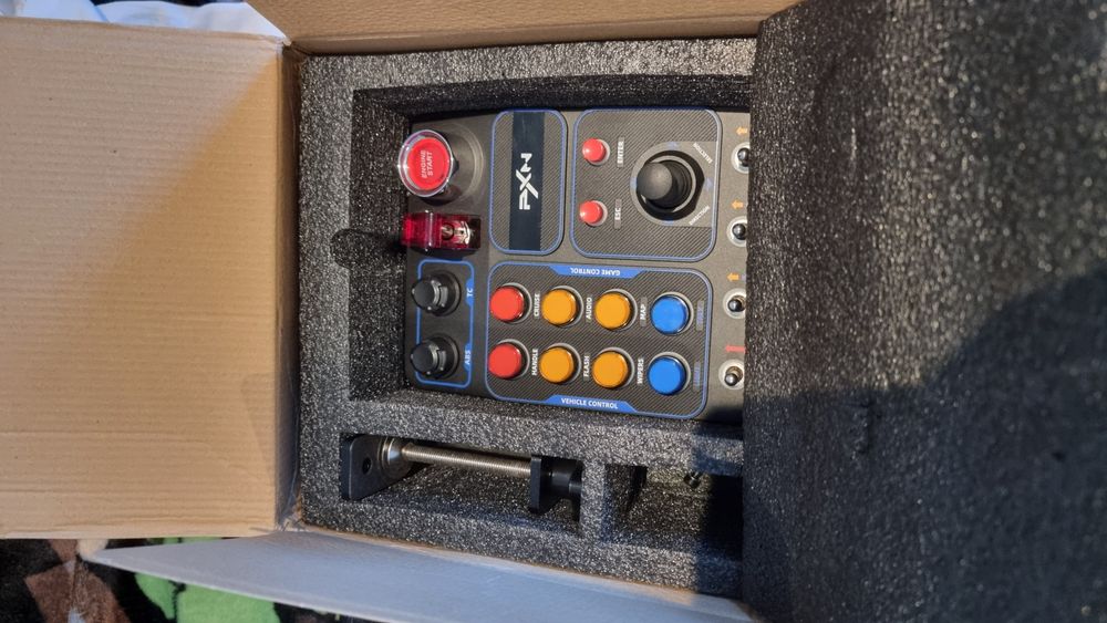 pXn CB1+kierownica logitech G29