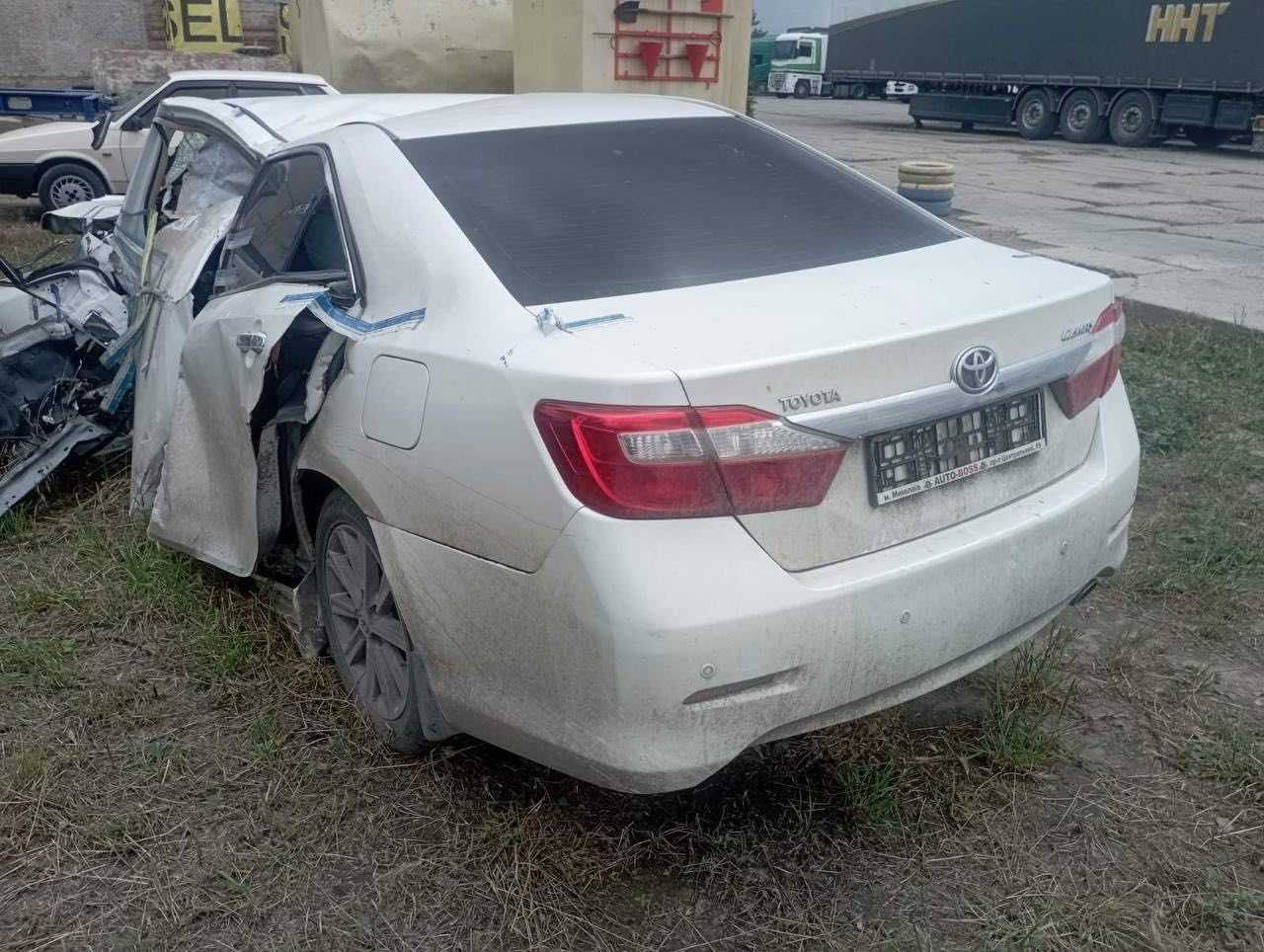 Разборка Toyota Camry 50 2012 европа (дверь,акпп,двигатель,крышка)