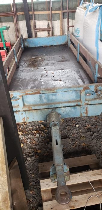 Przyczepka rolnicza jednoosiwa