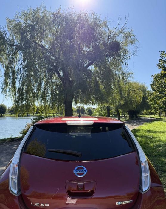 Nissan Leaf 2014р 11 палок СОХ 82 в рідній фарбі