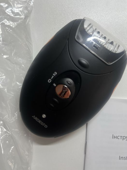 Новий  Епілятор , дві швидкості, гарний дізайн.