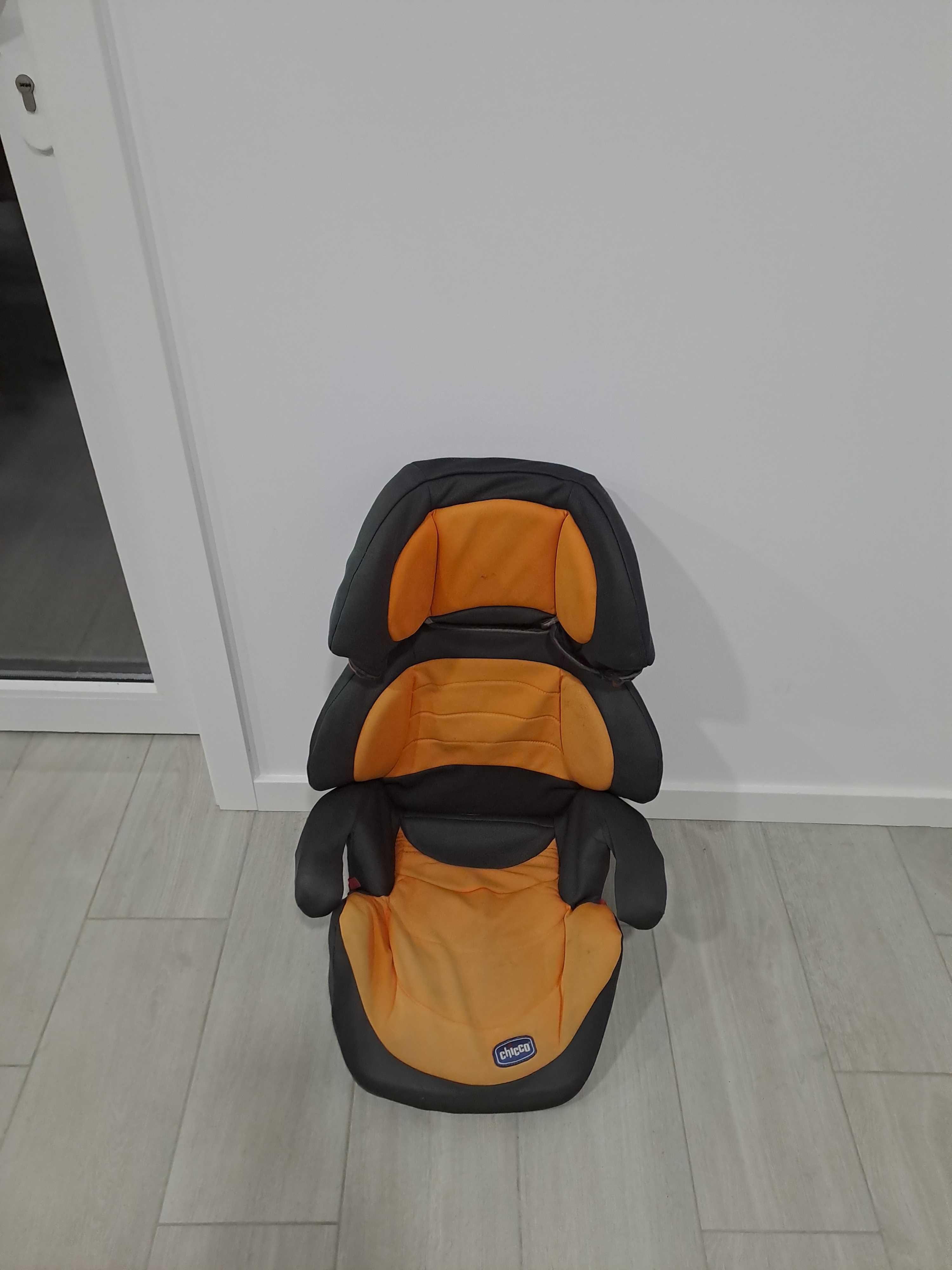 Assento de bebé para carro Chico(pouco usado)