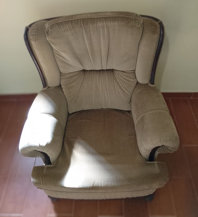 Sofá individual em muito bom estado!