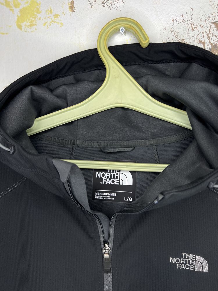 Куртка ветровка The north face оригинал размер L