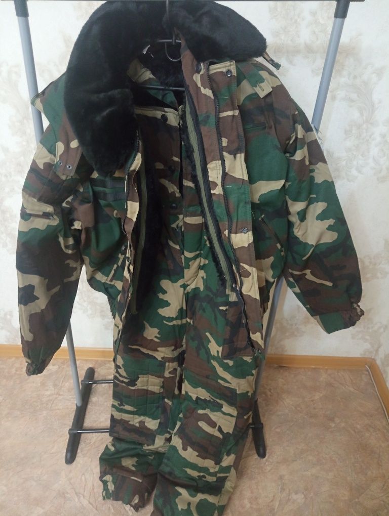 Чоловіча зимова камуфляжна форма