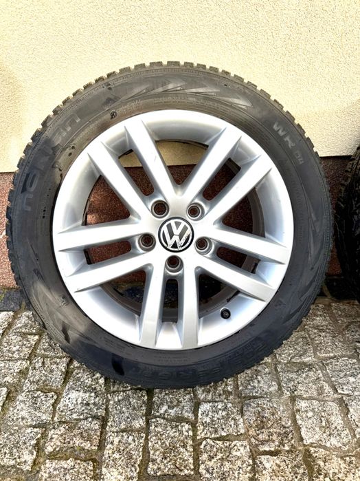 Koła zimowe VW Golf VI Felga 16" Opony Nokian 205/55 R16 2021r