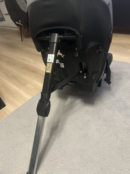 Fotelik Axkid Move 9-25 kg do jazdy tyłem