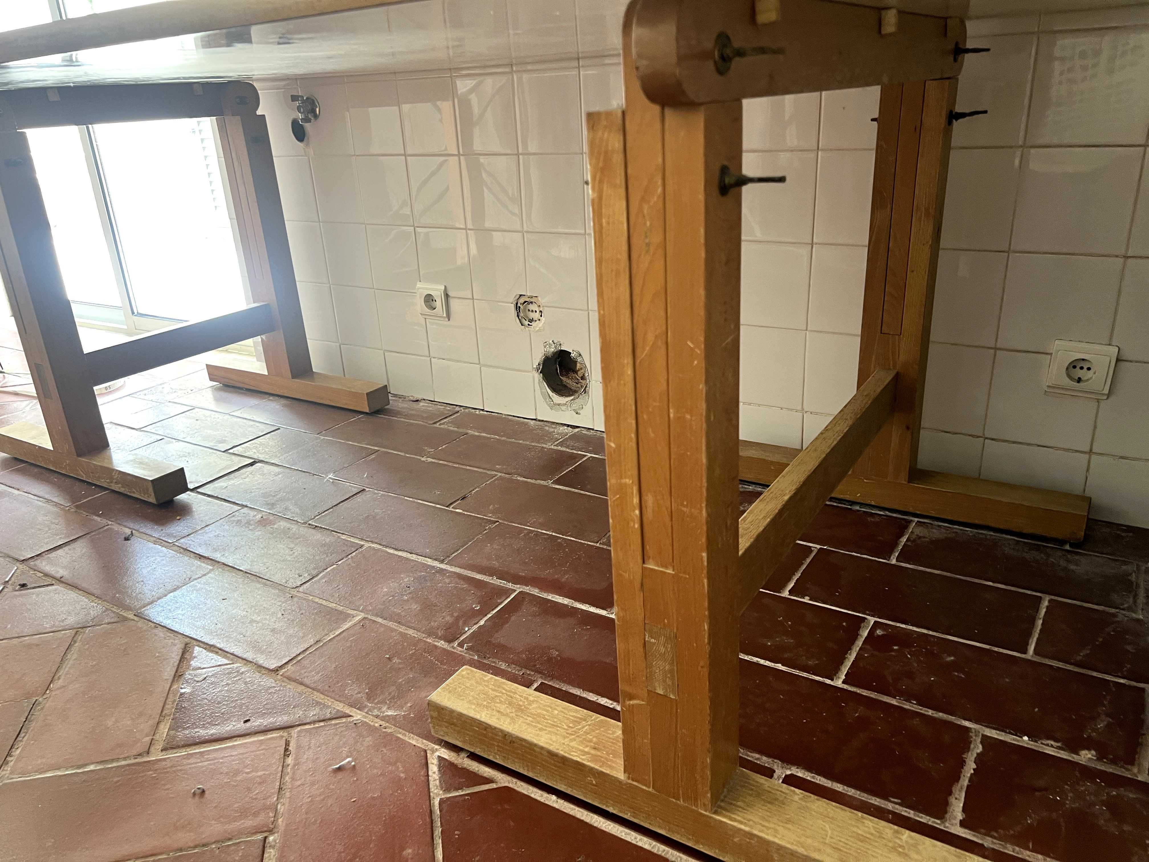 Mesa Estirador em madeira maciça