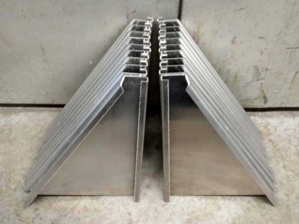 Belka zakabinowa aluminiowa wys. 50cm ochronna Laweta Najazd Platforma
