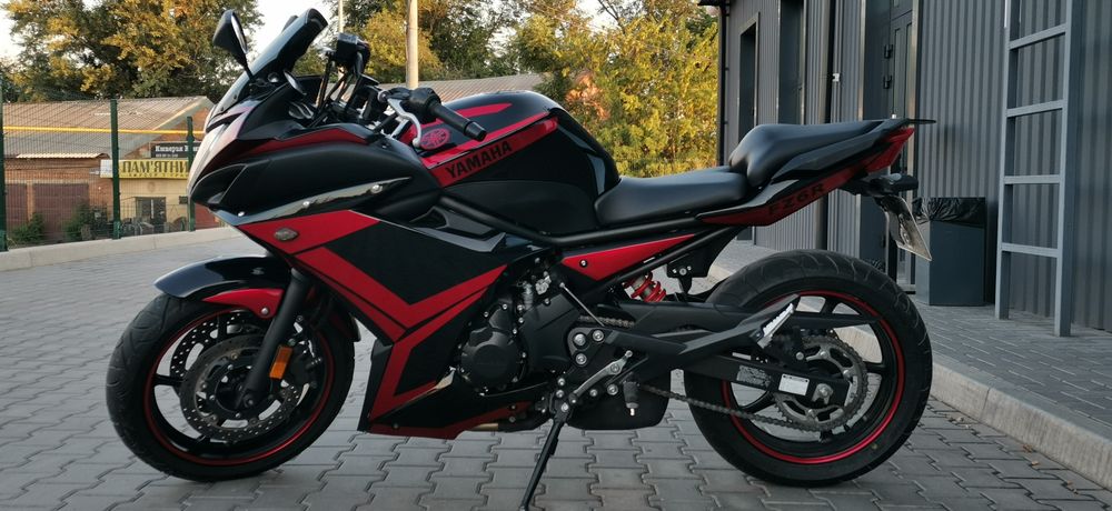 Продам Yamaha Fz6r