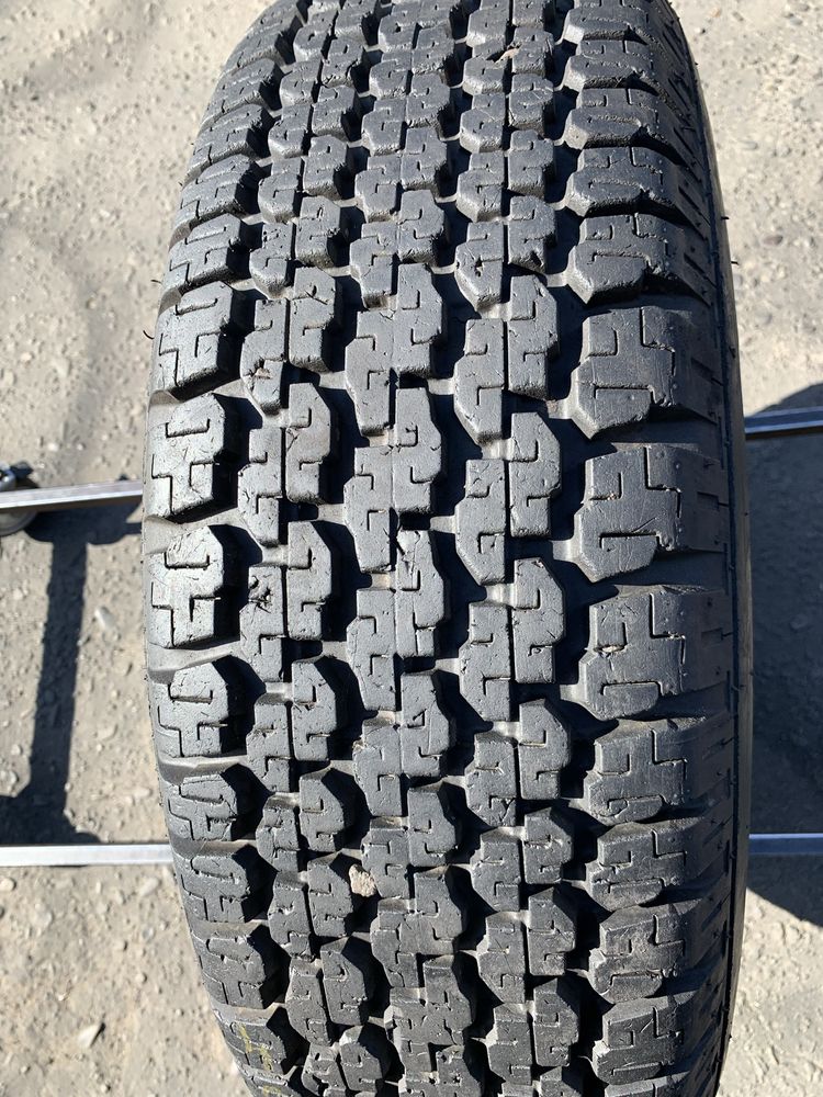 Шина 1 шт 235/75/15 Bridgestone 8 мм 235 75 15