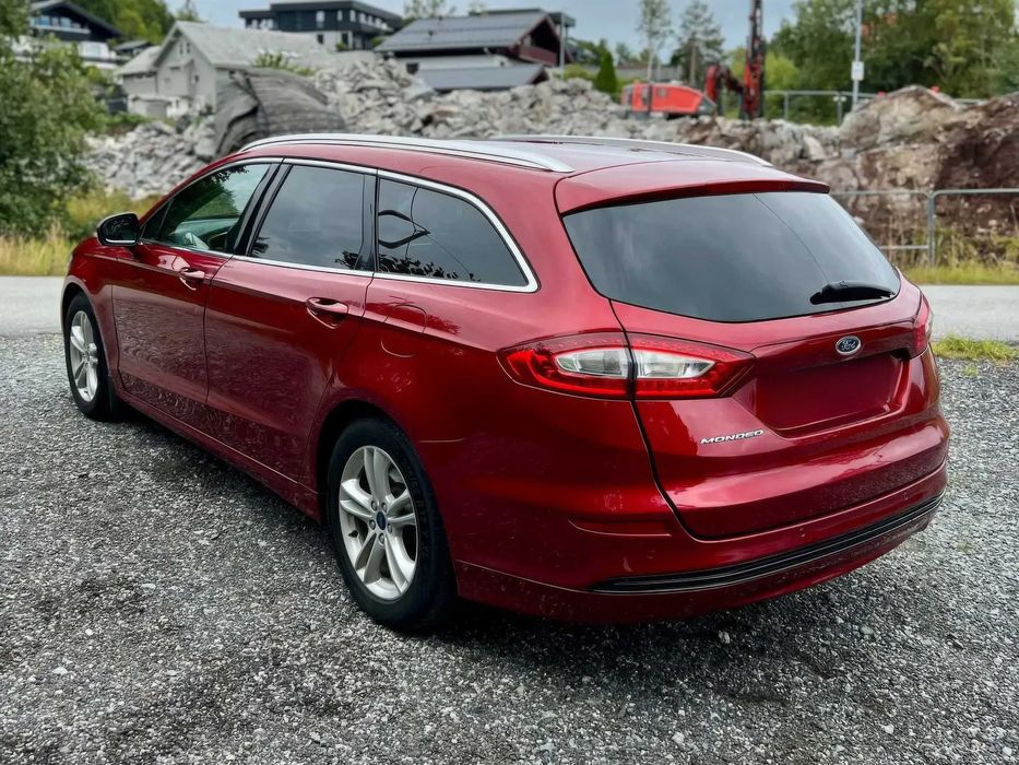 Ford Mondeo      2015